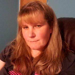 Meet your Posher, Lora